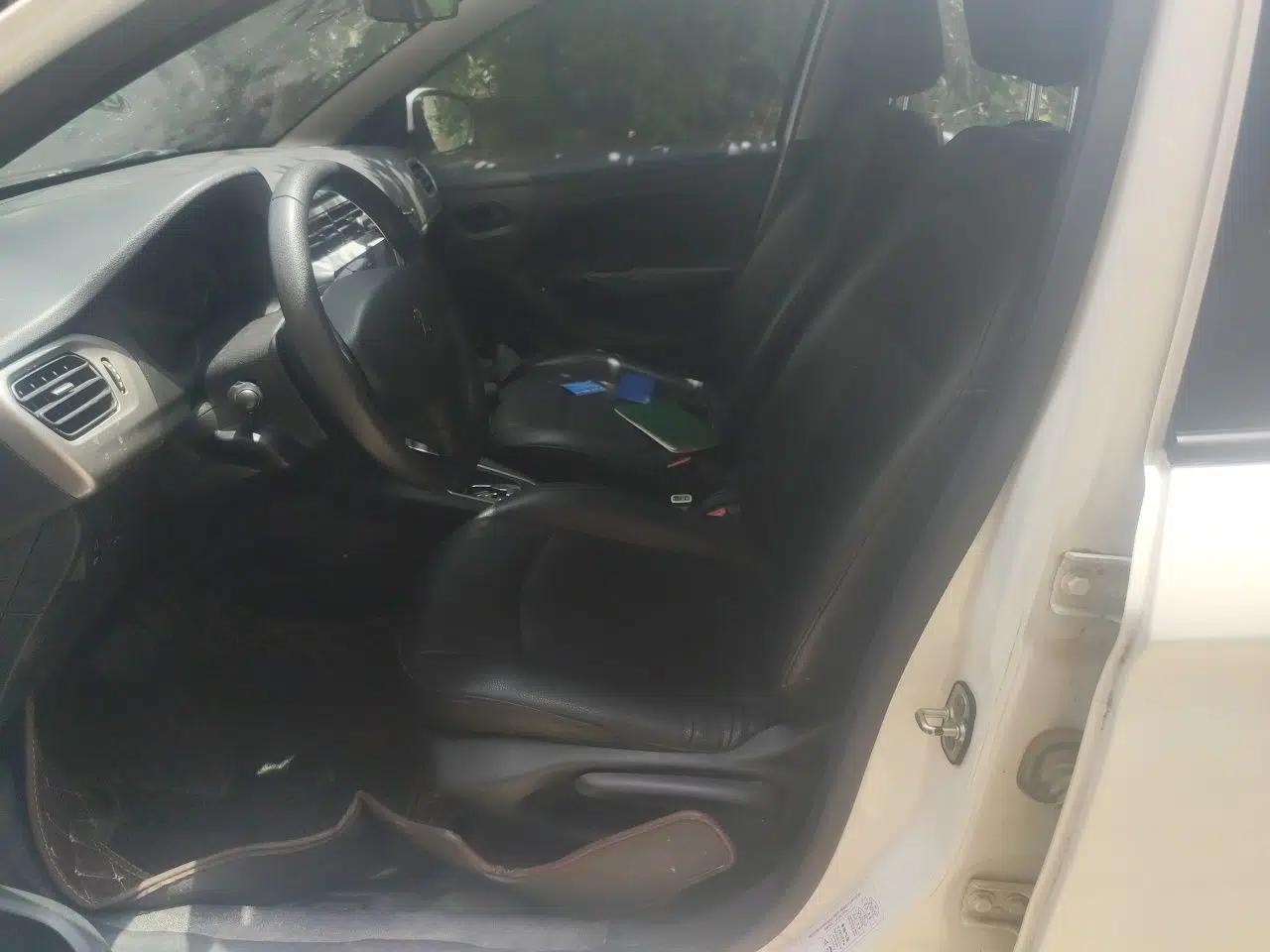 Peugeot 301 2016 1.6L Automatic Comfort Edition — миниатюра 16