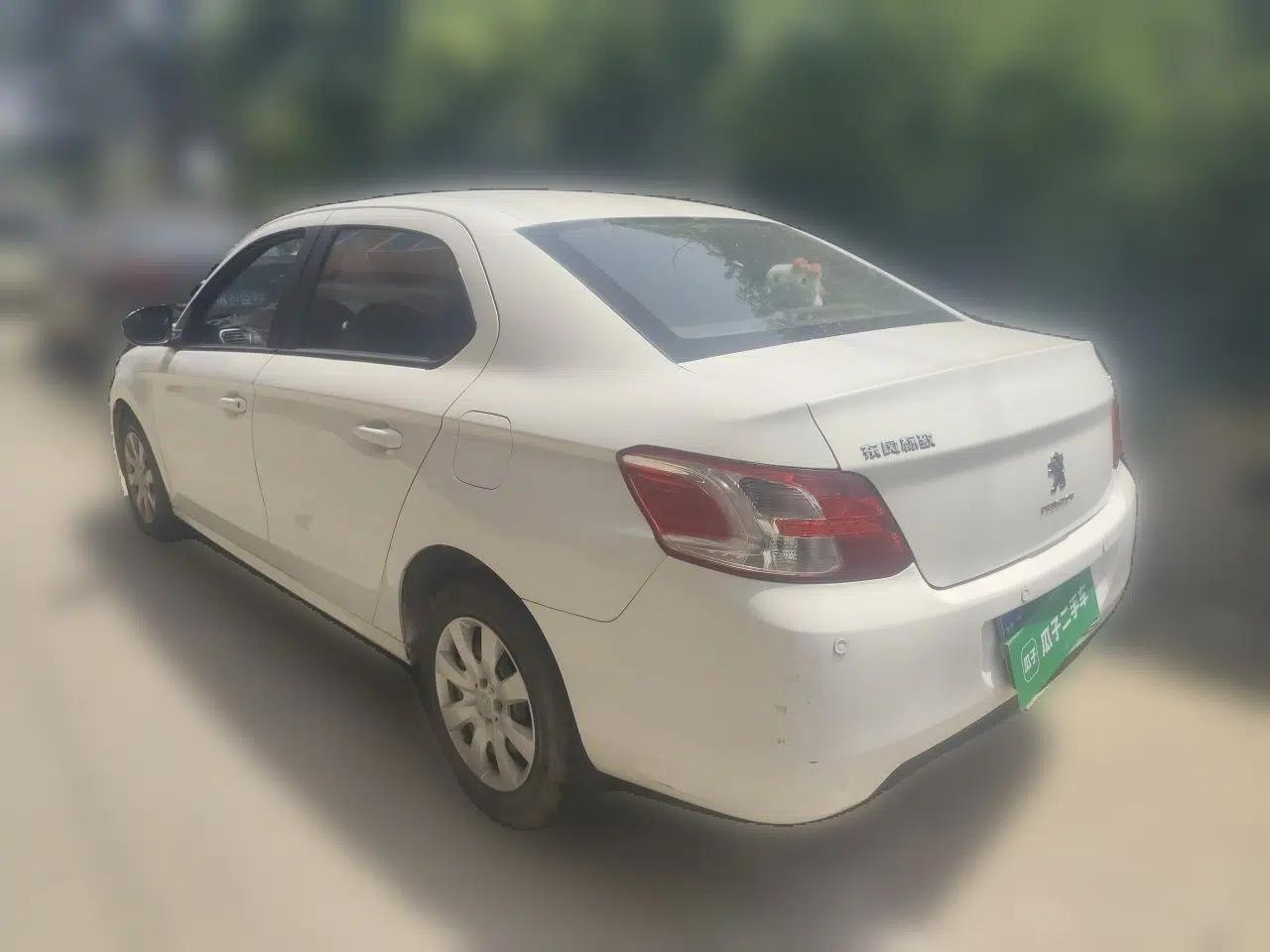 Peugeot 301 2016 1.6L Automatic Comfort Edition — миниатюра 4