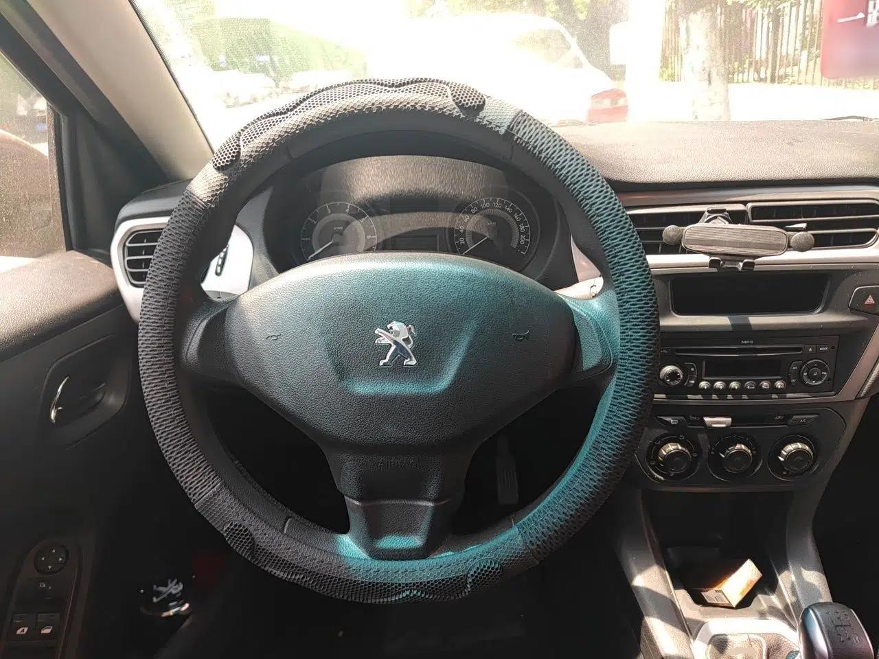Peugeot 301 2014 1.6L Manual Comfort Edition — миниатюра 11