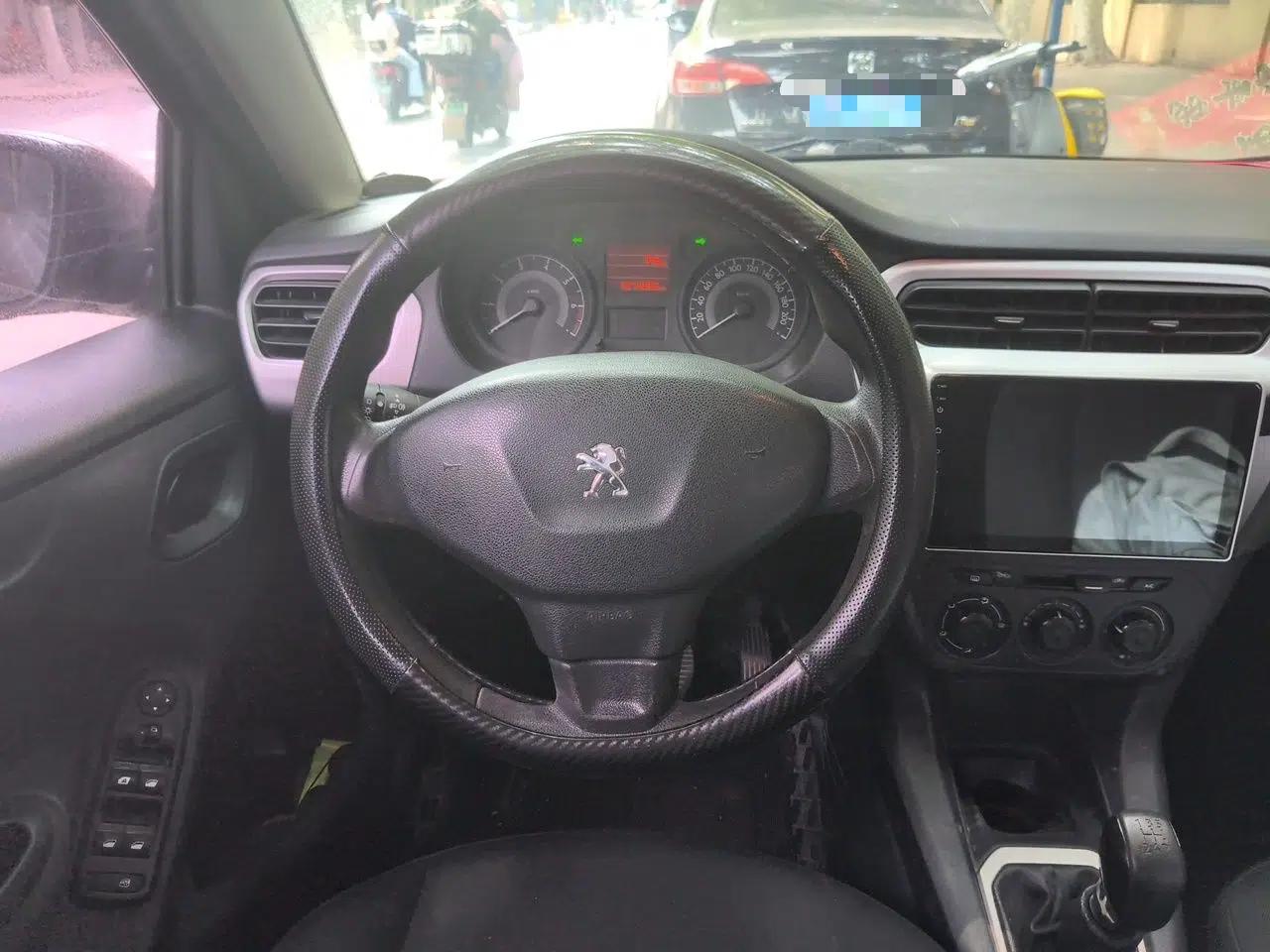 Peugeot 301 2016 1.6L Manual Comfort Edition — миниатюра 11