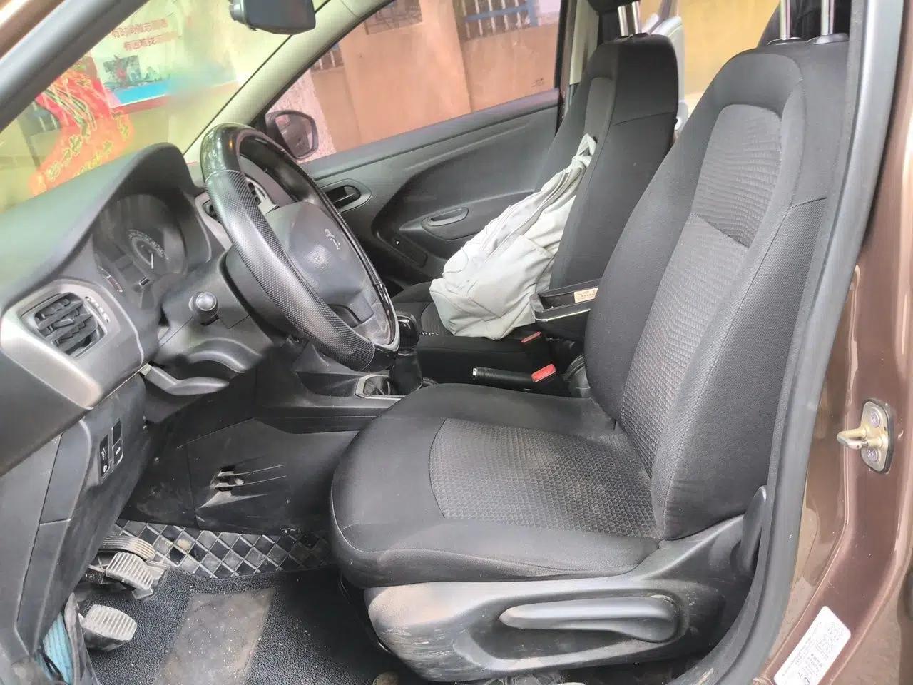 Peugeot 301 2016 1.6L Manual Comfort Edition — миниатюра 16