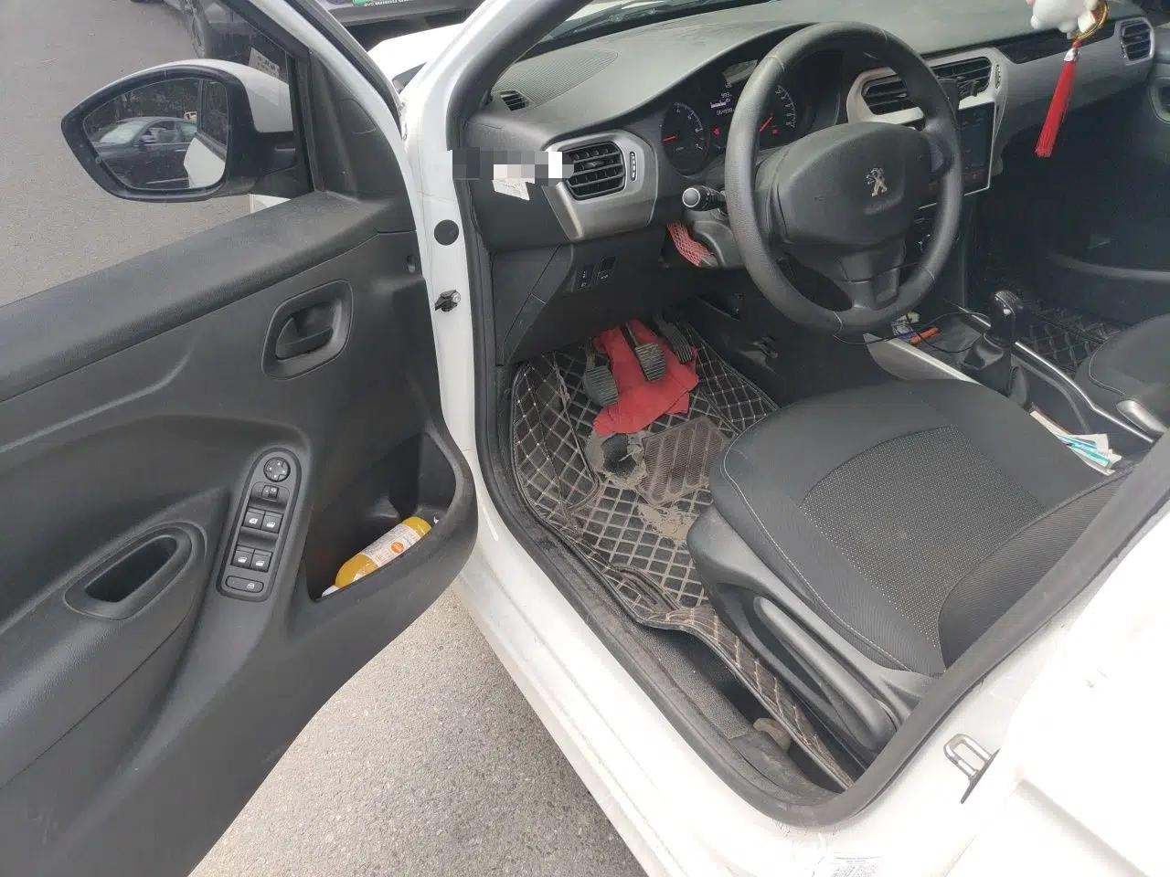 Peugeot 301 2018 1.6L Manual Comfort Edition — миниатюра 17