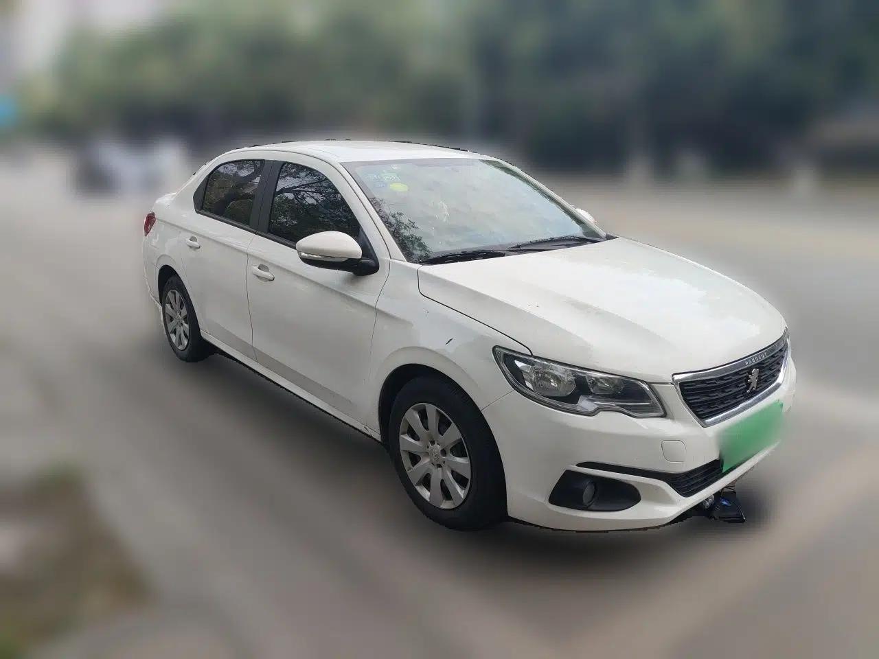 Peugeot 301 2018 1.6L Manual Comfort Edition — миниатюра 3