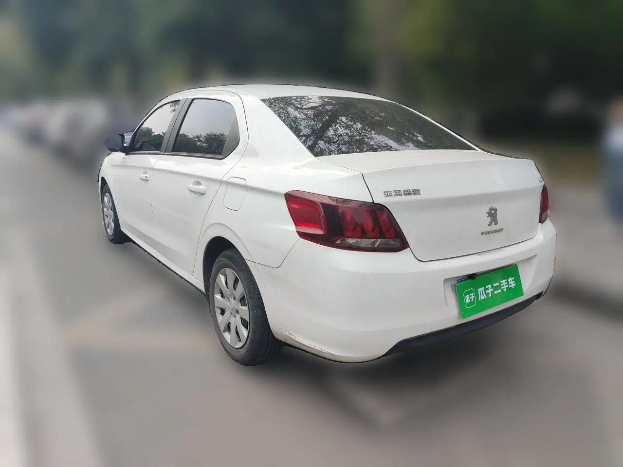 Peugeot 301 2018 1.6L Manual Comfort Edition — миниатюра 4