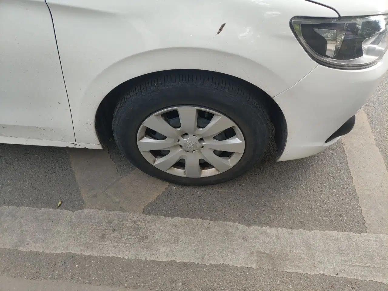 Peugeot 301 2018 1.6L Manual Comfort Edition — миниатюра 8