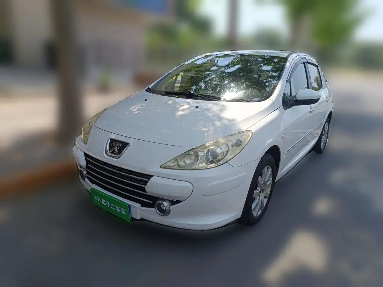 Peugeot 307 2013 Hatchback 1.6L Manual Comfort Edition — миниатюра 1