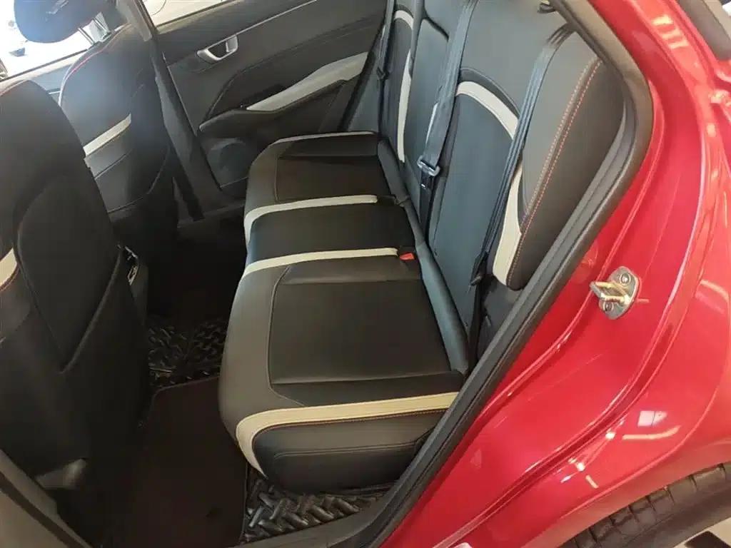 Baojun RC-6 2019 1.5T CVT 24-Hour Online Premium Edition — миниатюра 17