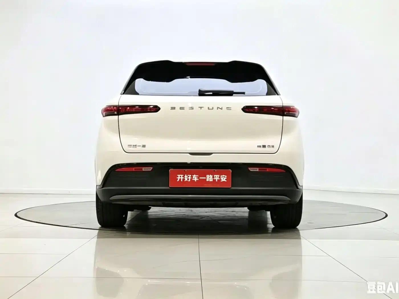 Yueyi 03 2025 Model 565km Enjoy Edition — миниатюра 2