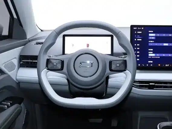 Yueyi 03 2025 Model 565km Enjoy Edition — миниатюра 9