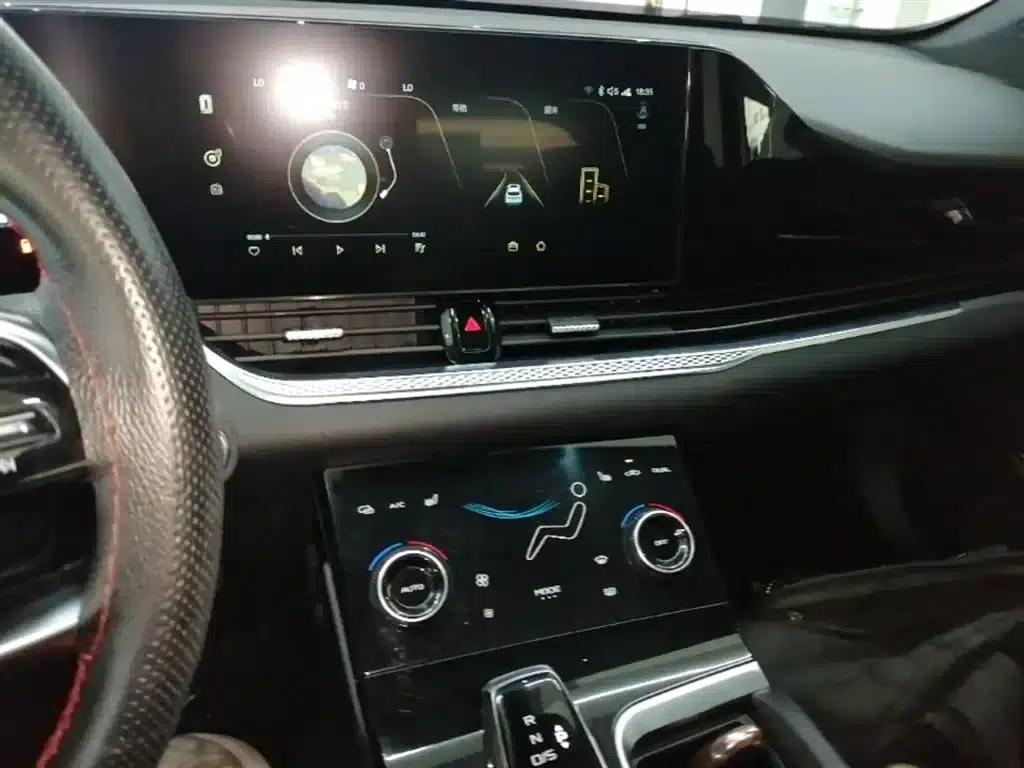 Bestune B70S 2022 1.5T Smart and Trendy Commander — миниатюра 13