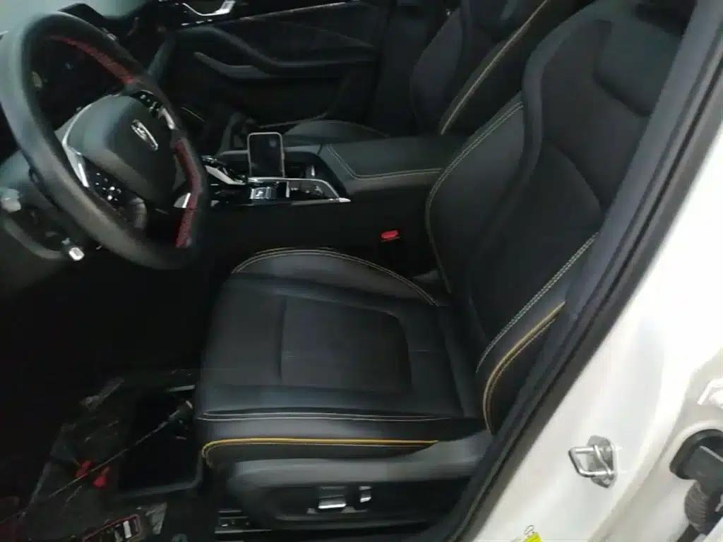 Bestune B70S 2022 1.5T Smart and Trendy Commander — миниатюра 15