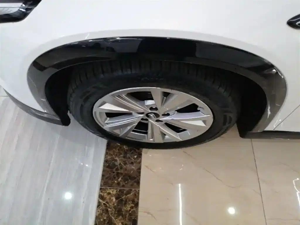 Bestune B70S 2022 1.5T Smart and Trendy Commander — миниатюра 23