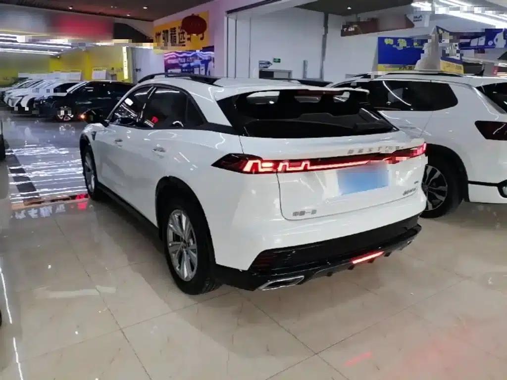 Bestune B70S 2022 1.5T Smart and Trendy Commander — миниатюра 5