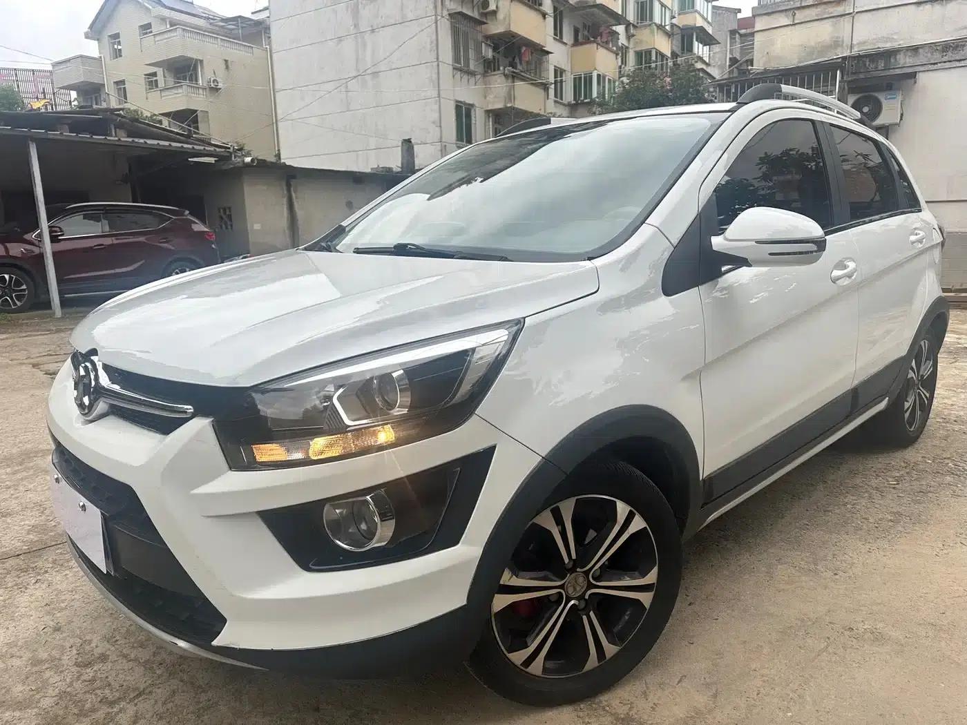 2015 Senova X25 1.5L Manual Elite — миниатюра 1