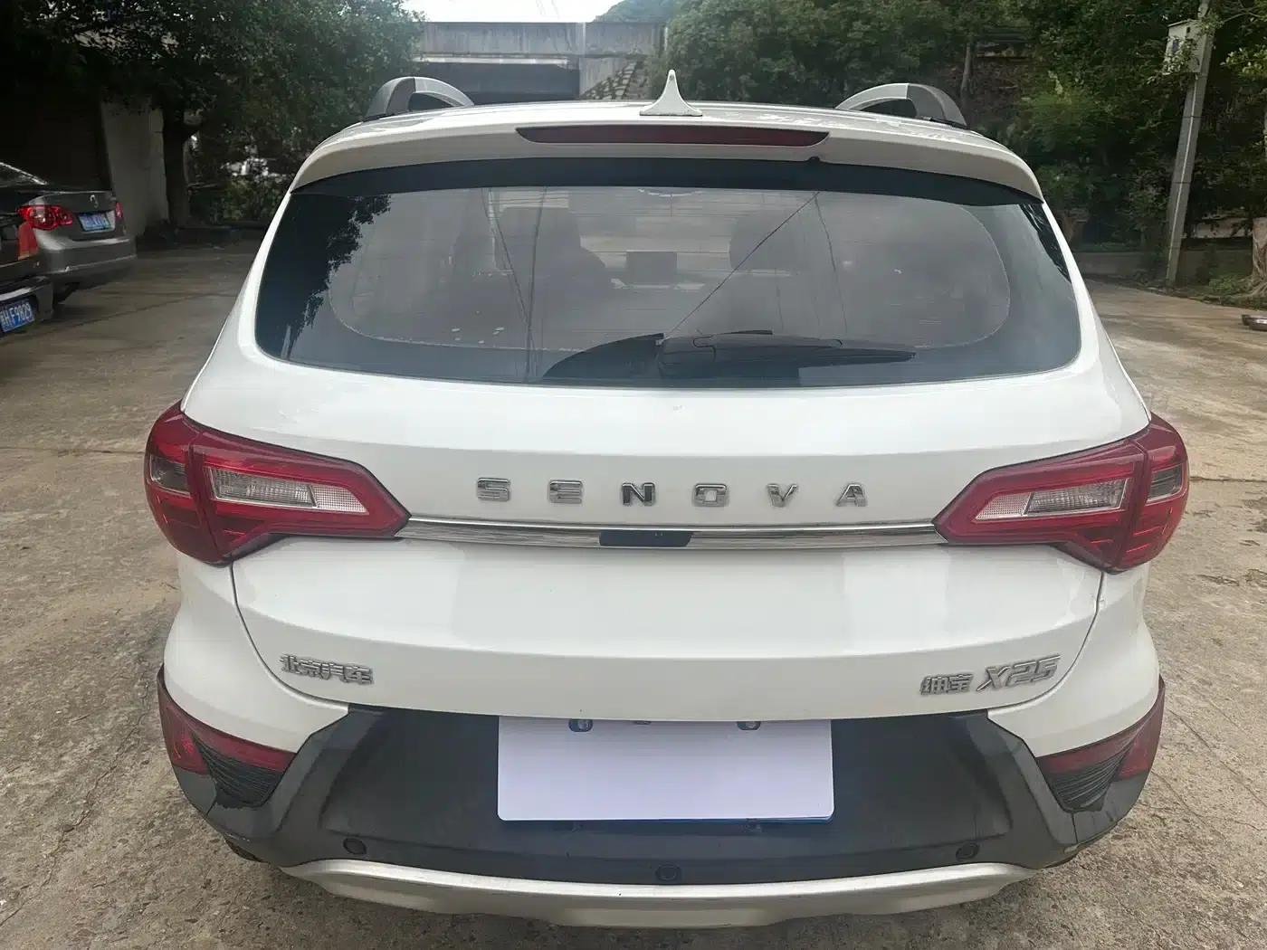 2015 Senova X25 1.5L Manual Elite — миниатюра 4