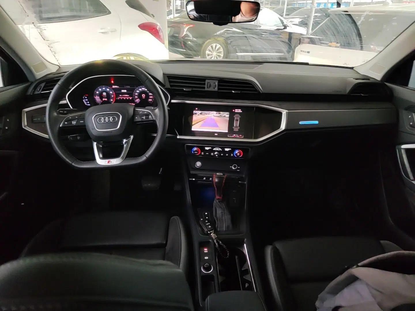 Audi Q3 Sportback 2020 40 TFSI Fashion Model — миниатюра 13
