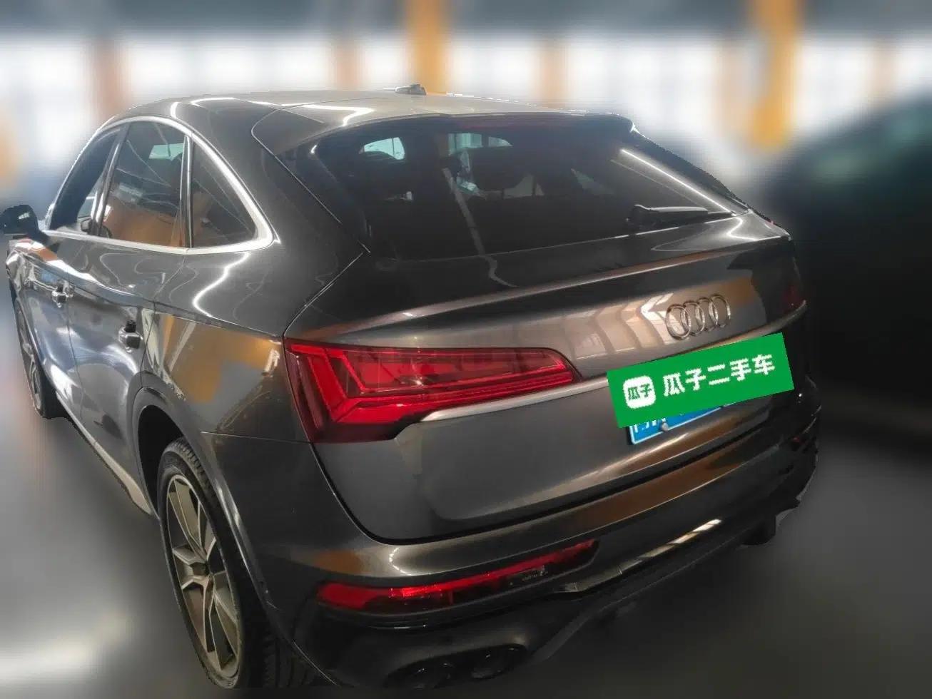 Audi Q5L Sportback 2022 40 TFSI Luxury Model — миниатюра 4