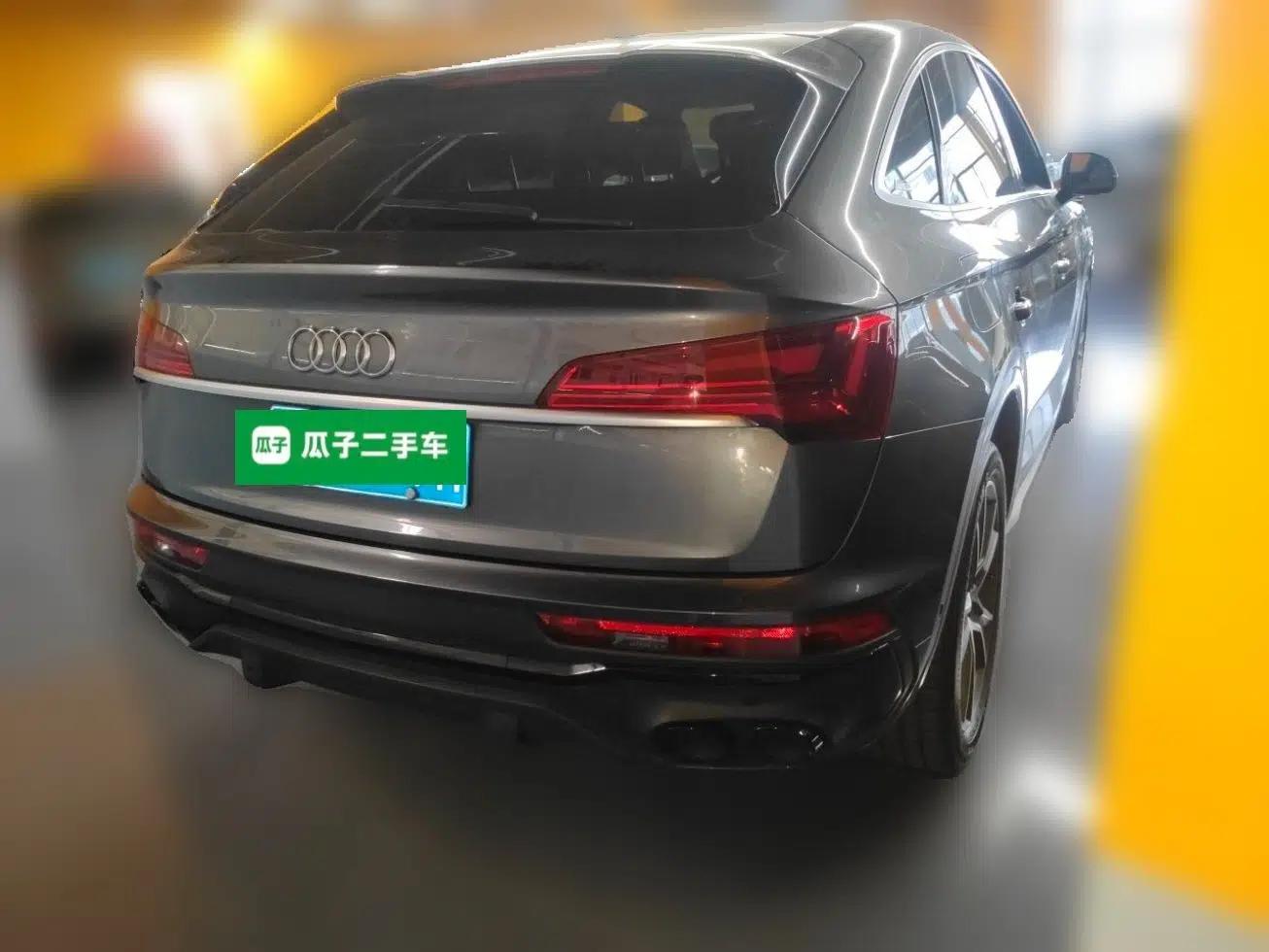 Audi Q5L Sportback 2022 40 TFSI Luxury Model — миниатюра 6