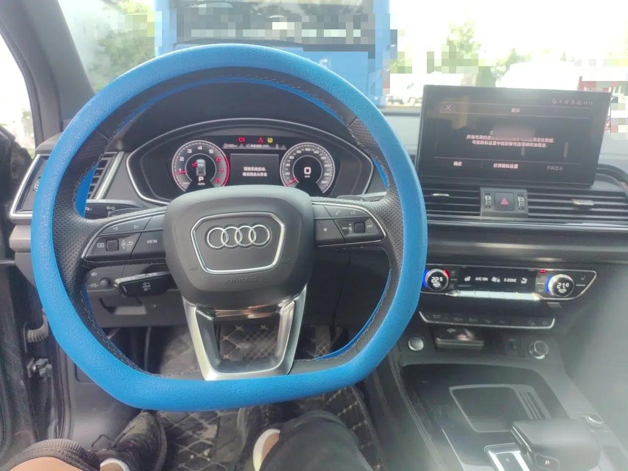 Audi Q5L Sportback 2022 40 TFSI Luxury Model — миниатюра 11