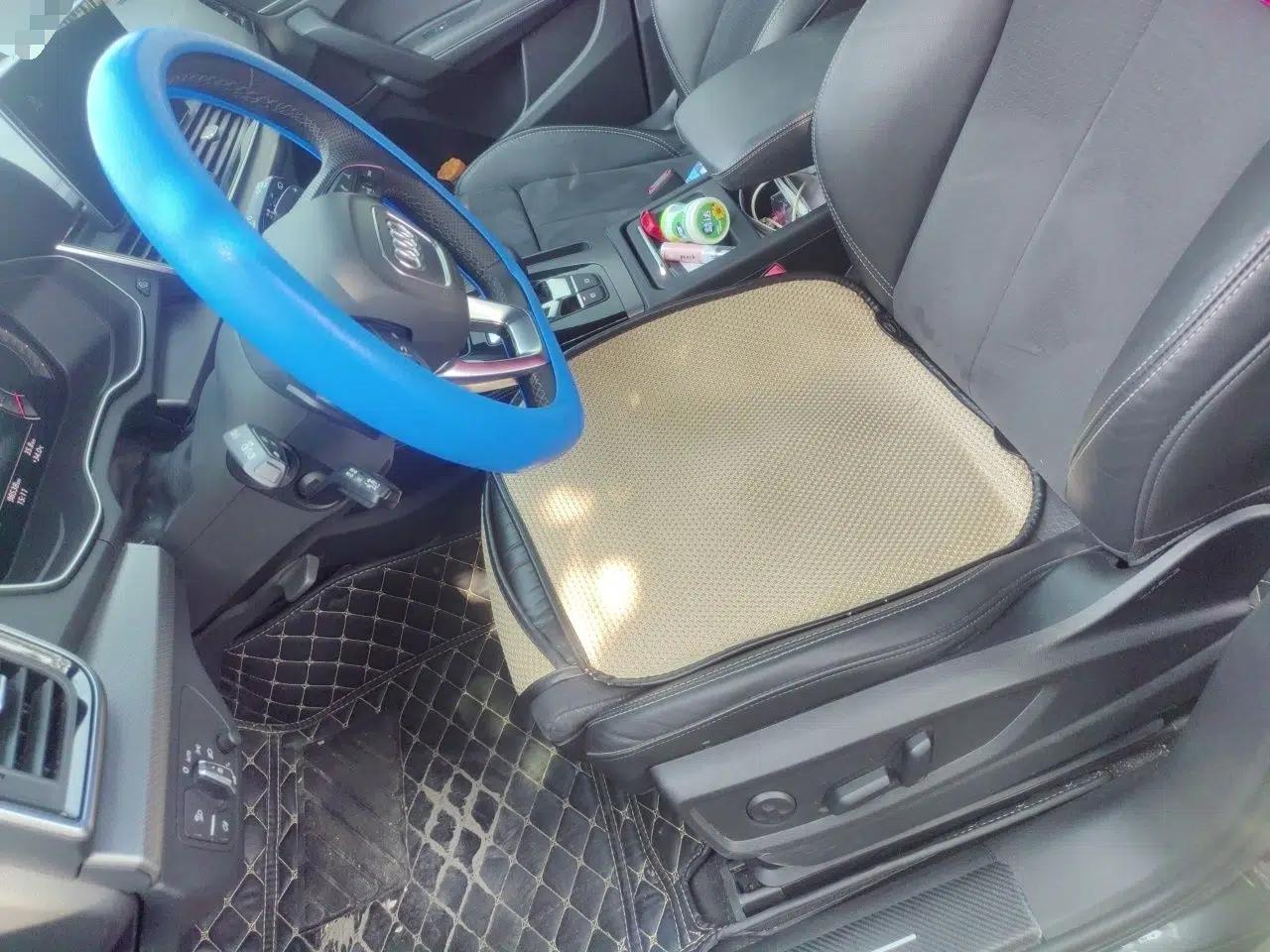 Audi Q5L Sportback 2022 40 TFSI Luxury Model — миниатюра 16