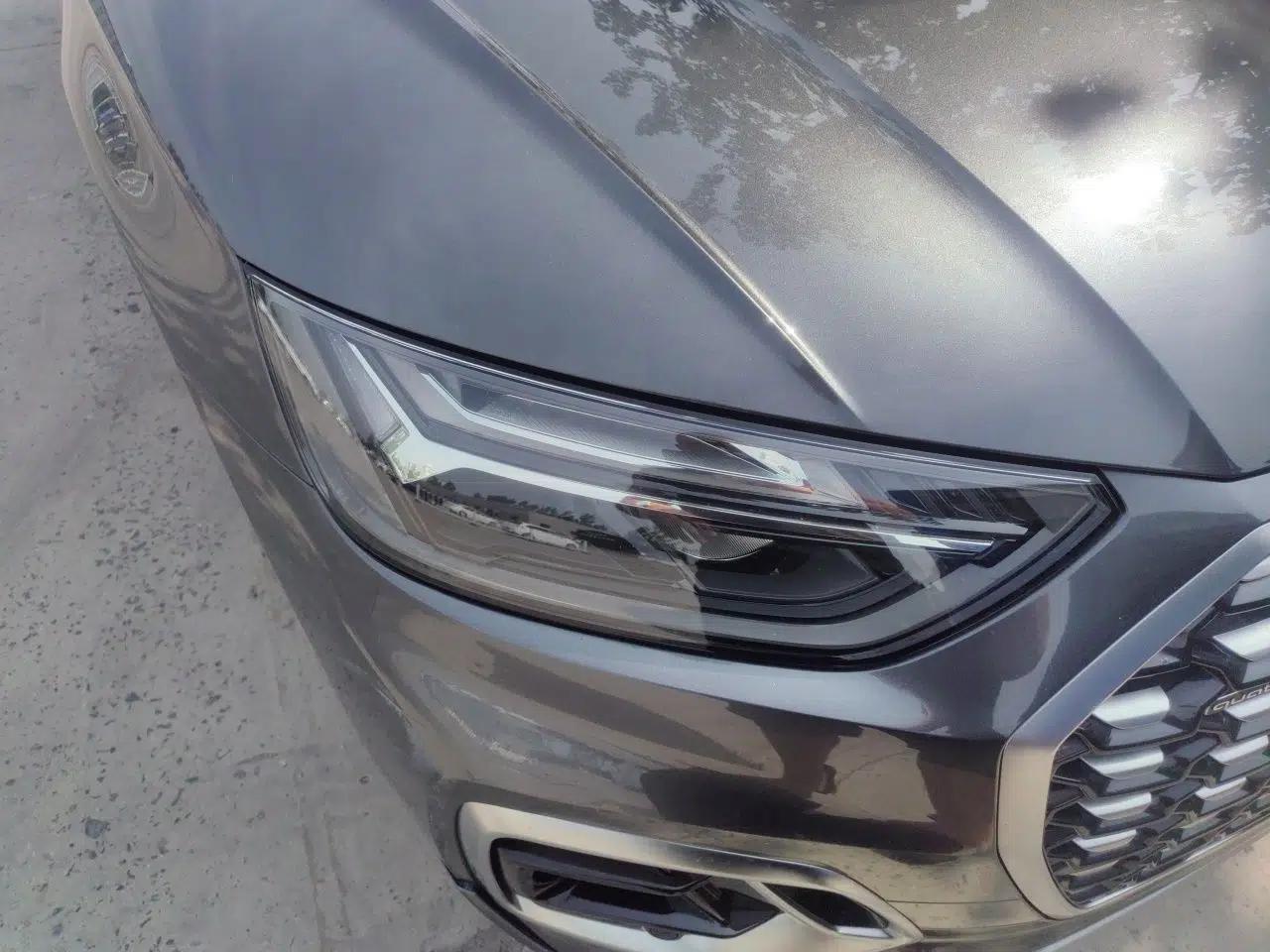 Audi Q5L Sportback 2022 40 TFSI Luxury Model — миниатюра 7