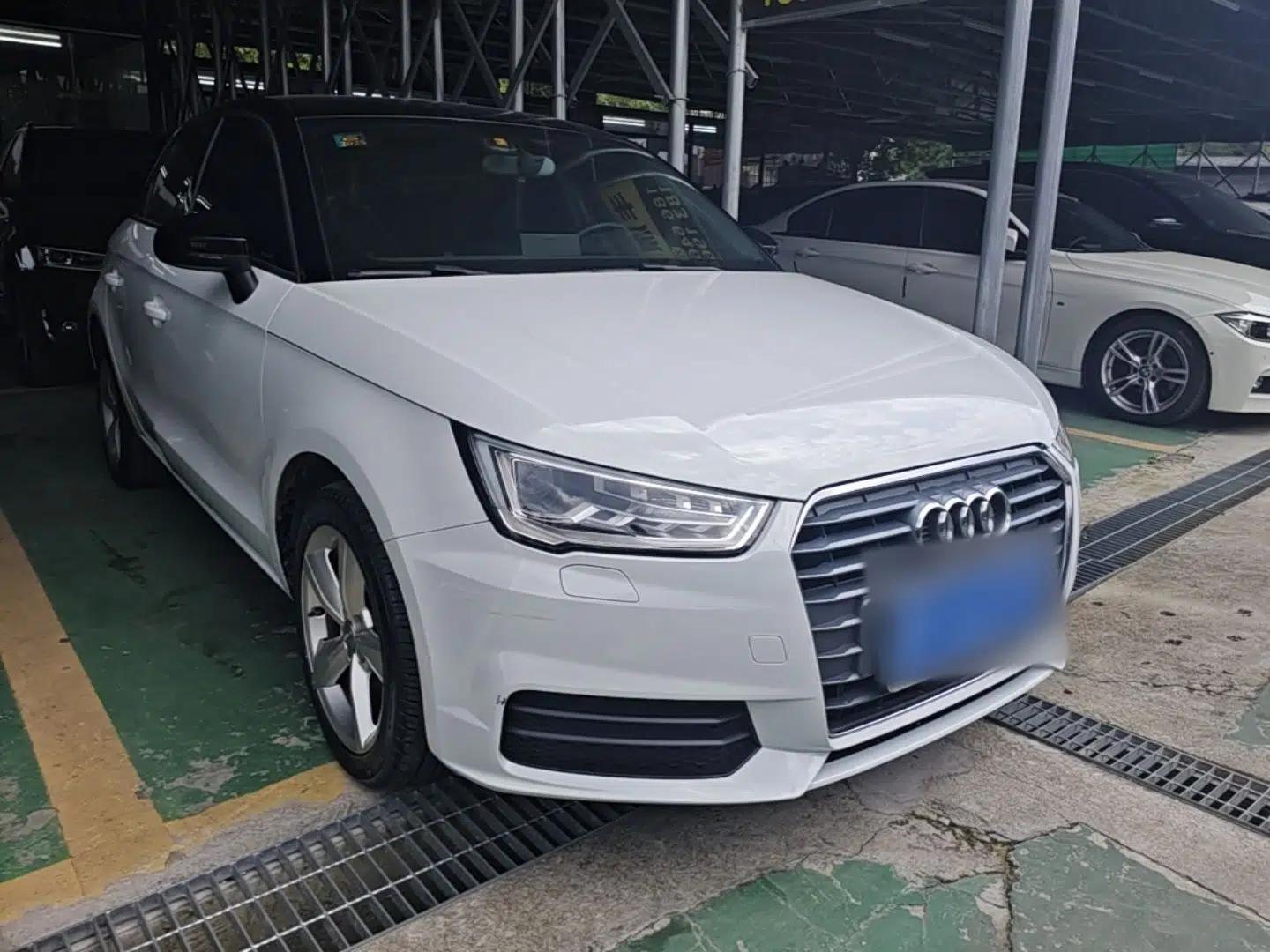 Audi A1 2016 30 TFSI Sportback Design Fashion Edition — миниатюра 3