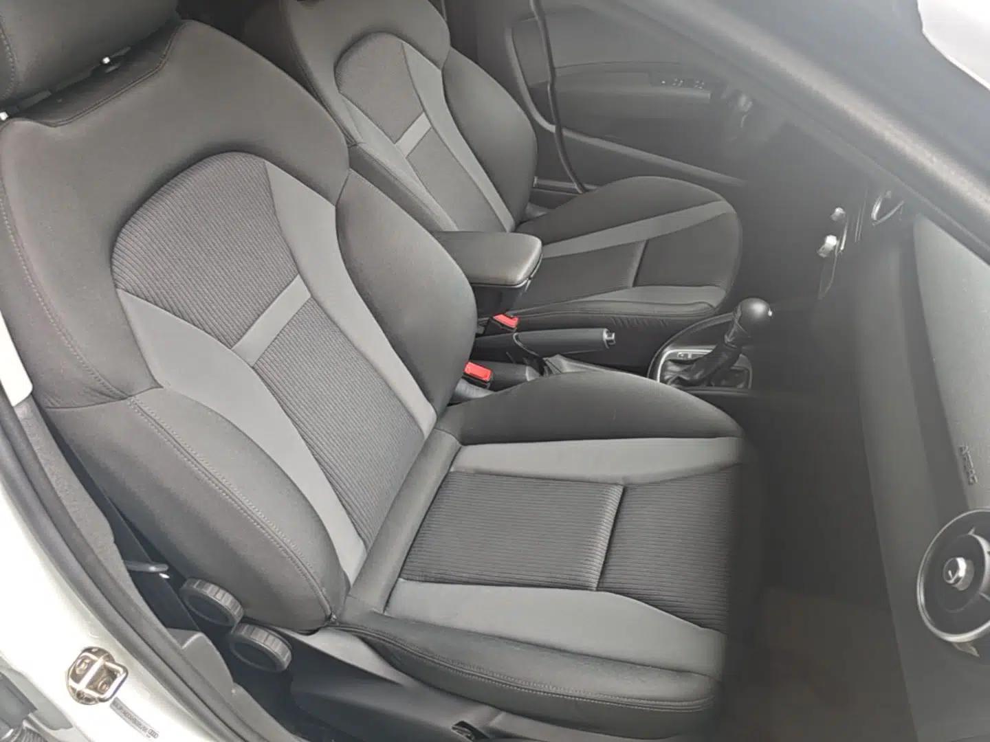 Audi A1 2016 30 TFSI Sportback Design Fashion Edition — миниатюра 23