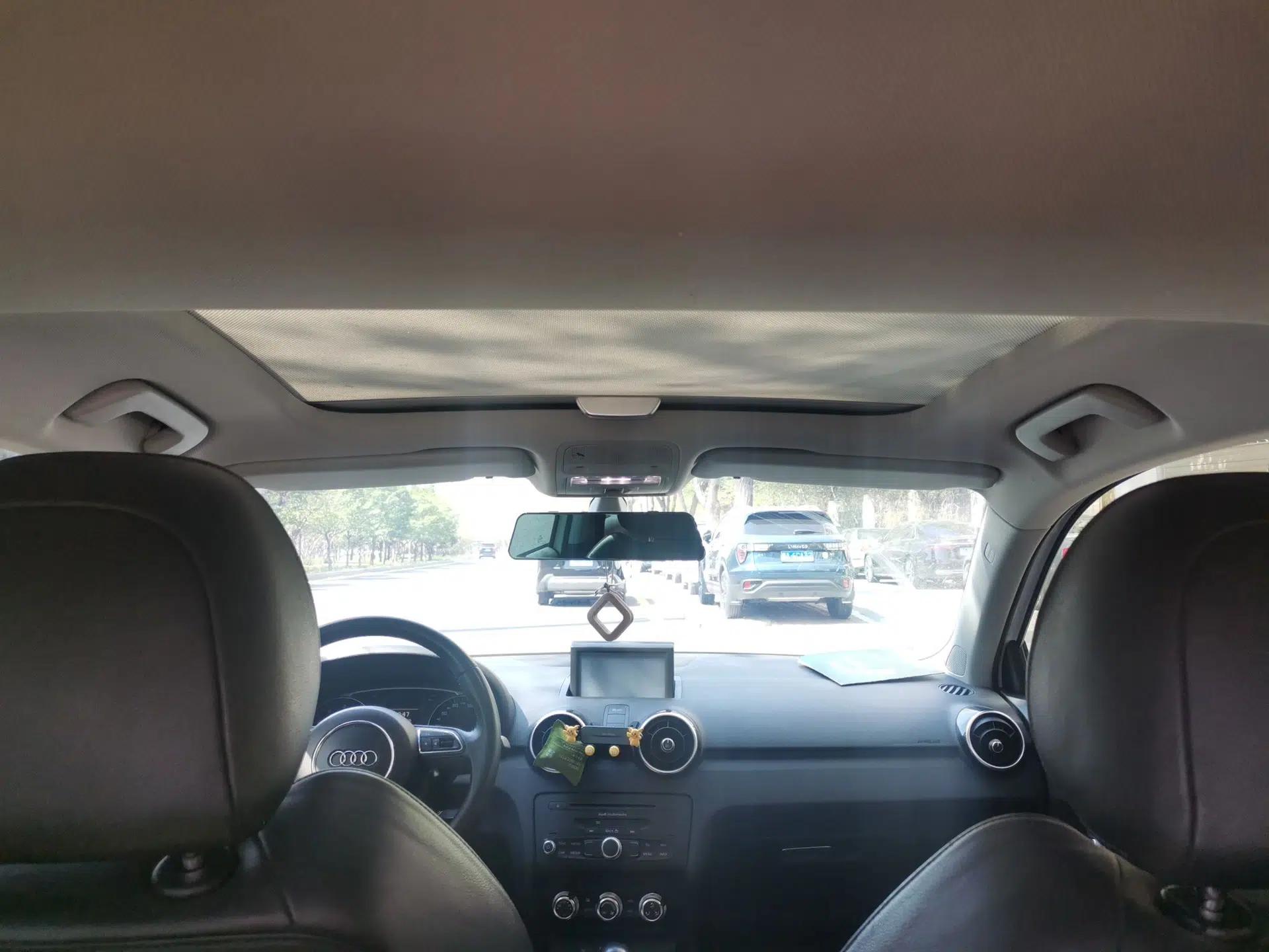 Audi A1 2014 30 TFSI Comfort Model — миниатюра 19