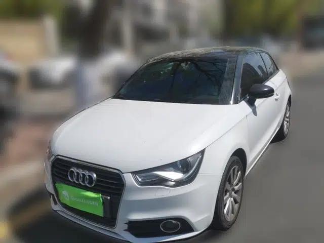 Audi A1 2014 30 TFSI Comfort Model