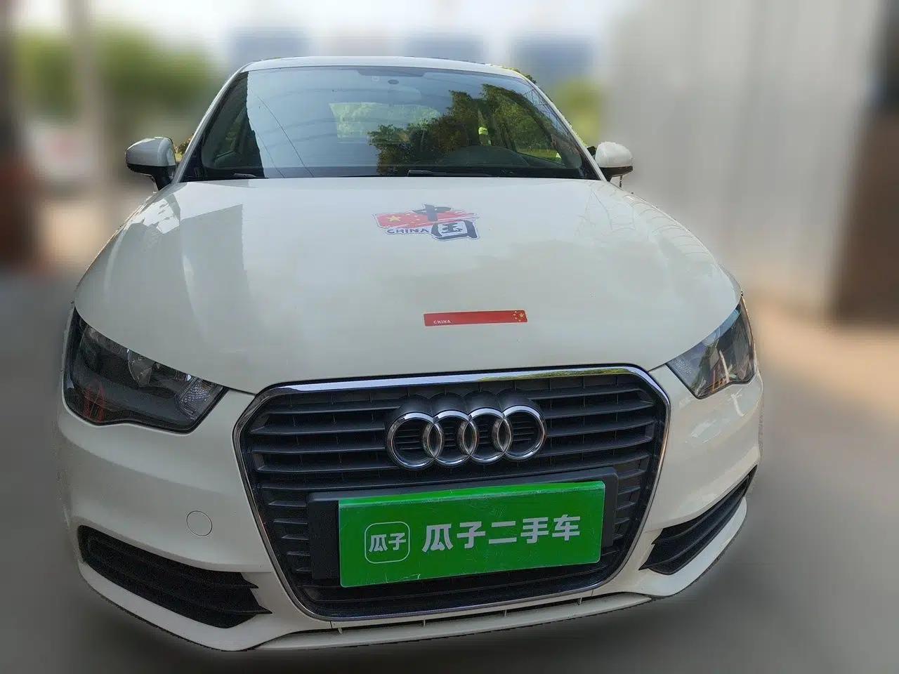 Audi A1 2012 1.4 TFSI Urban — миниатюра 2