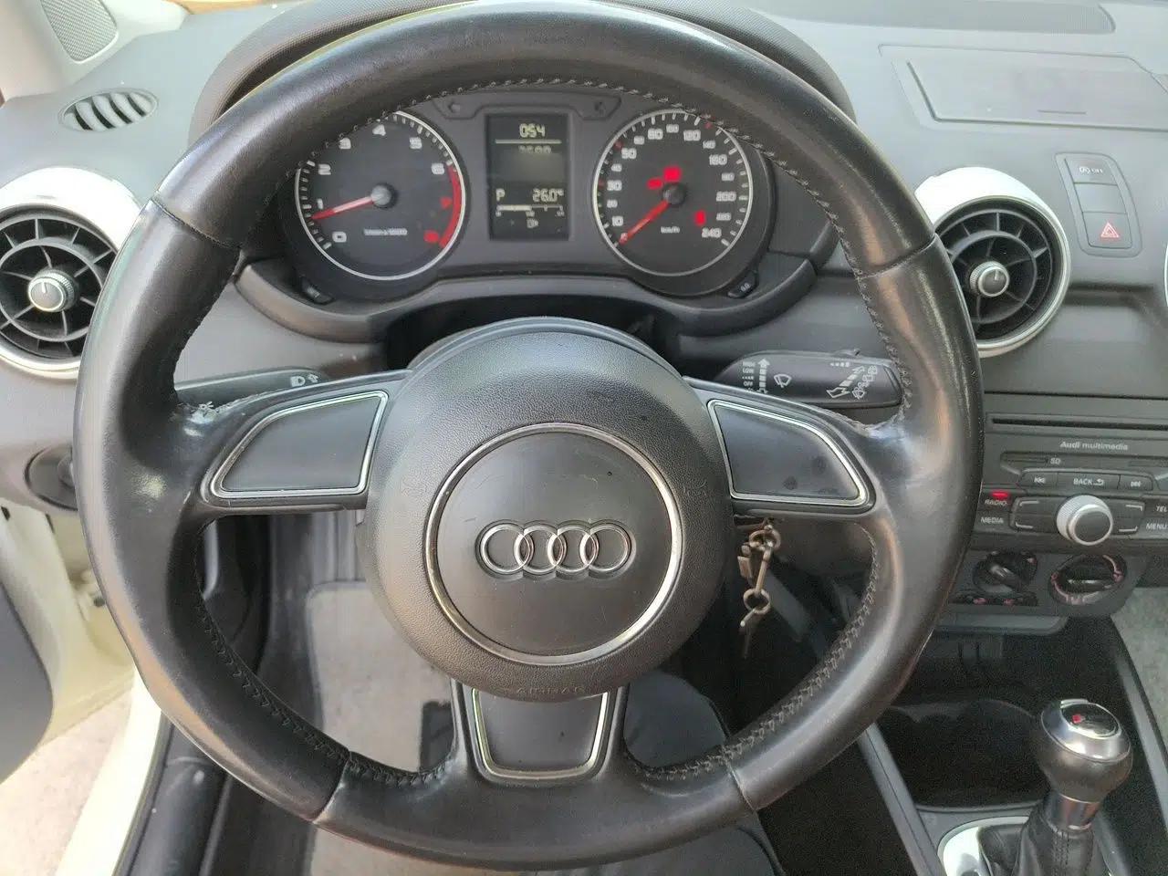 Audi A1 2012 1.4 TFSI Urban — миниатюра 11