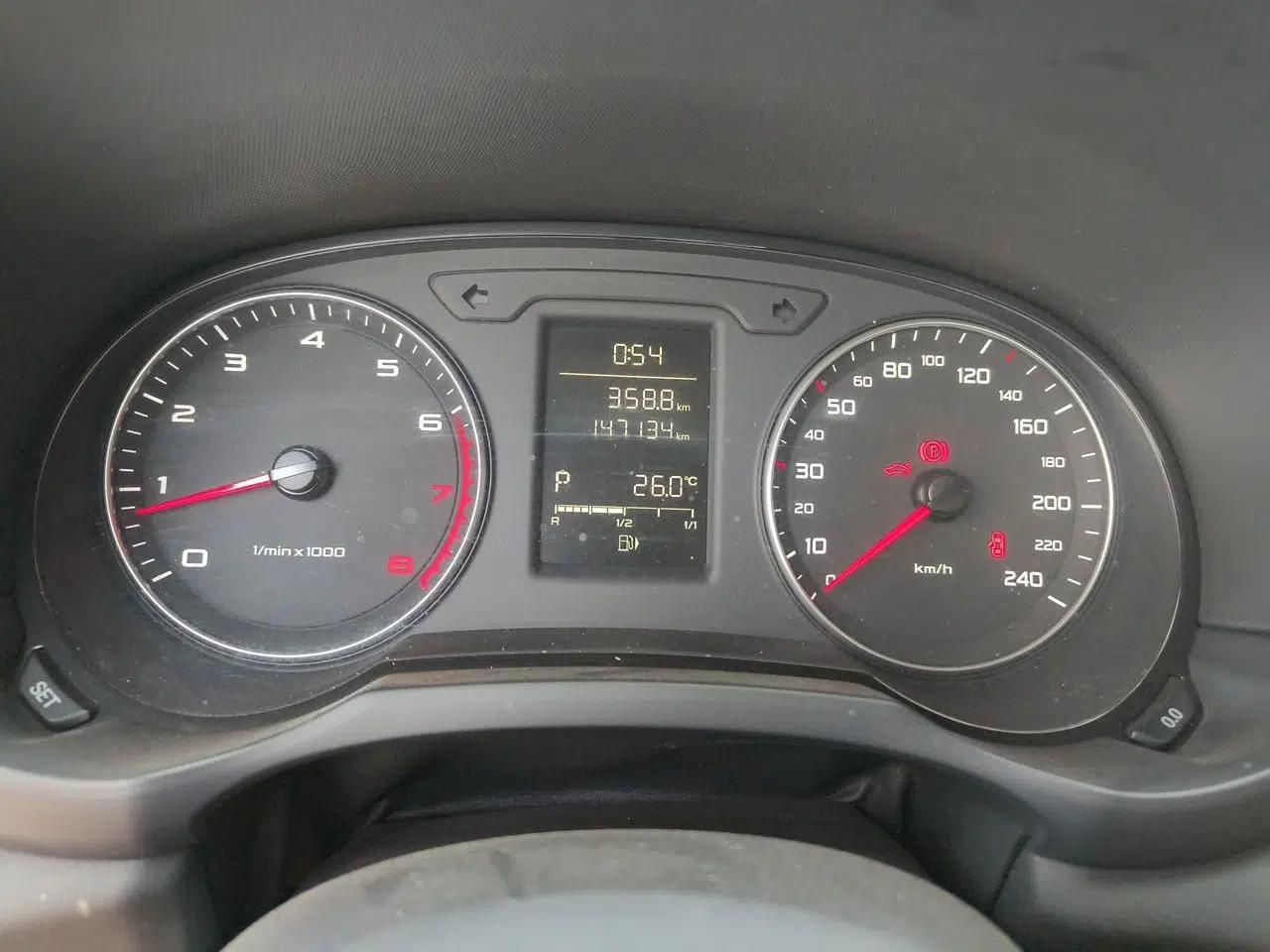 Audi A1 2012 1.4 TFSI Urban — миниатюра 13