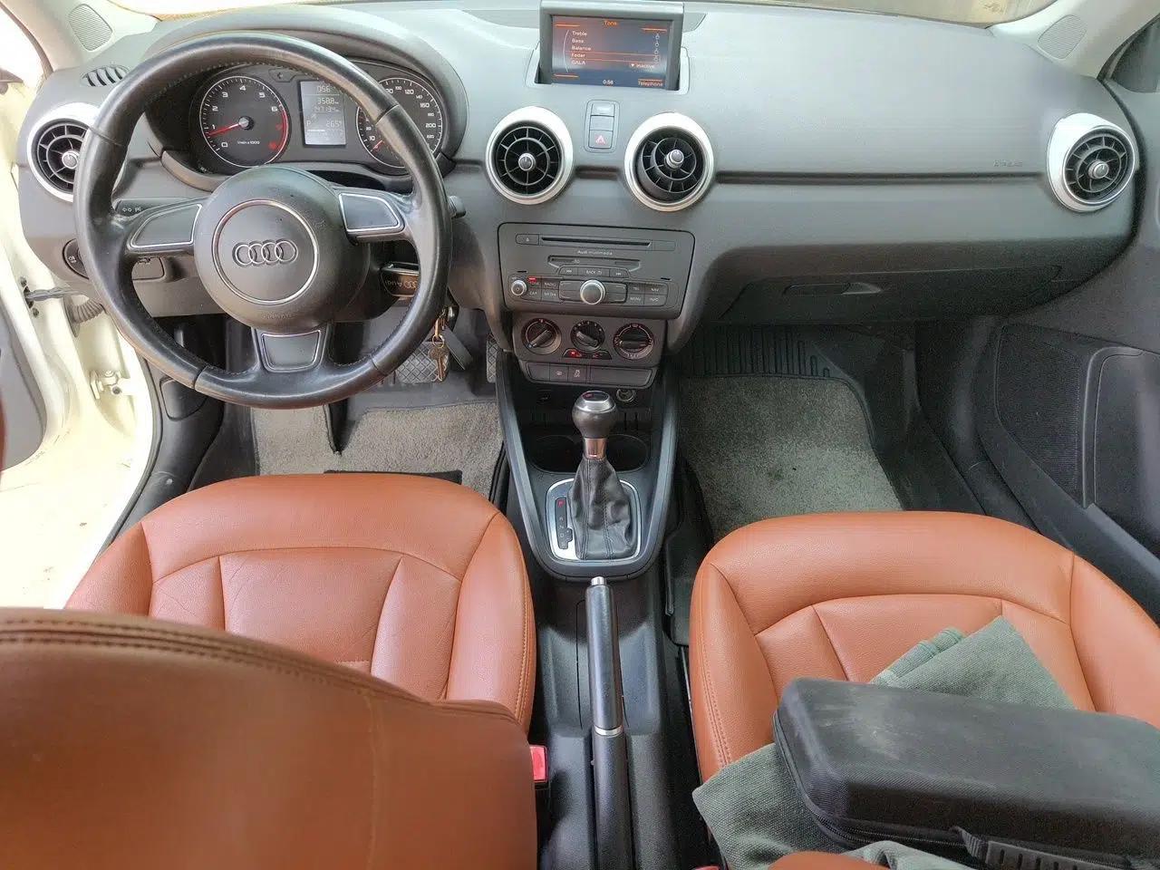 Audi A1 2012 1.4 TFSI Urban — миниатюра 10