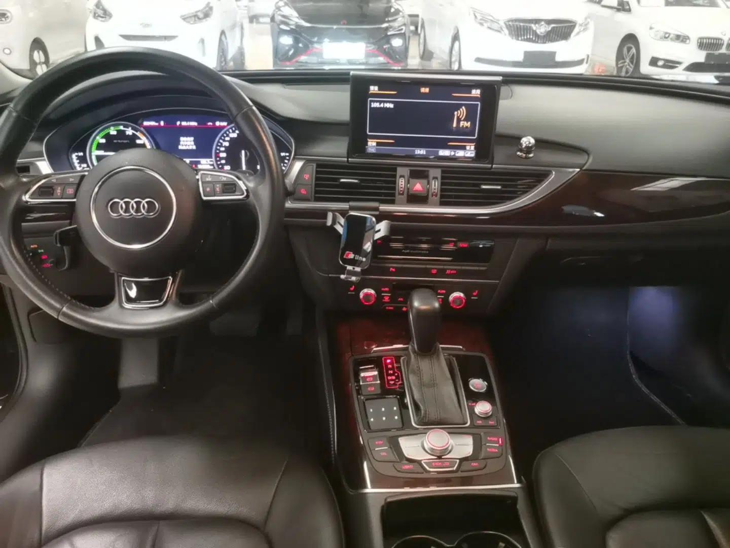 Audi A6L New Energy 2018 40 e-tron — миниатюра 11