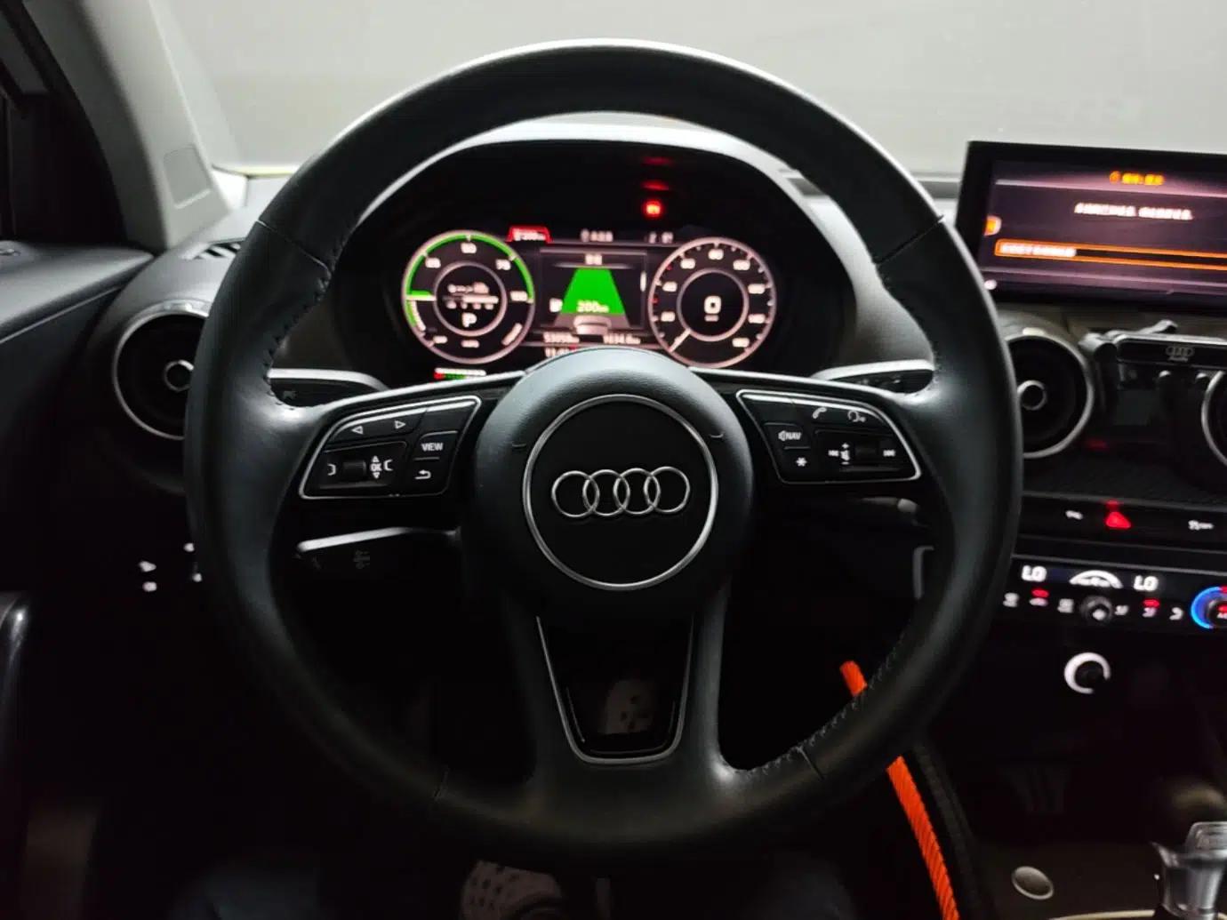 Audi Q2L e-tron 2019 Q2L e-tron Pure Electric Smart Style — миниатюра 14