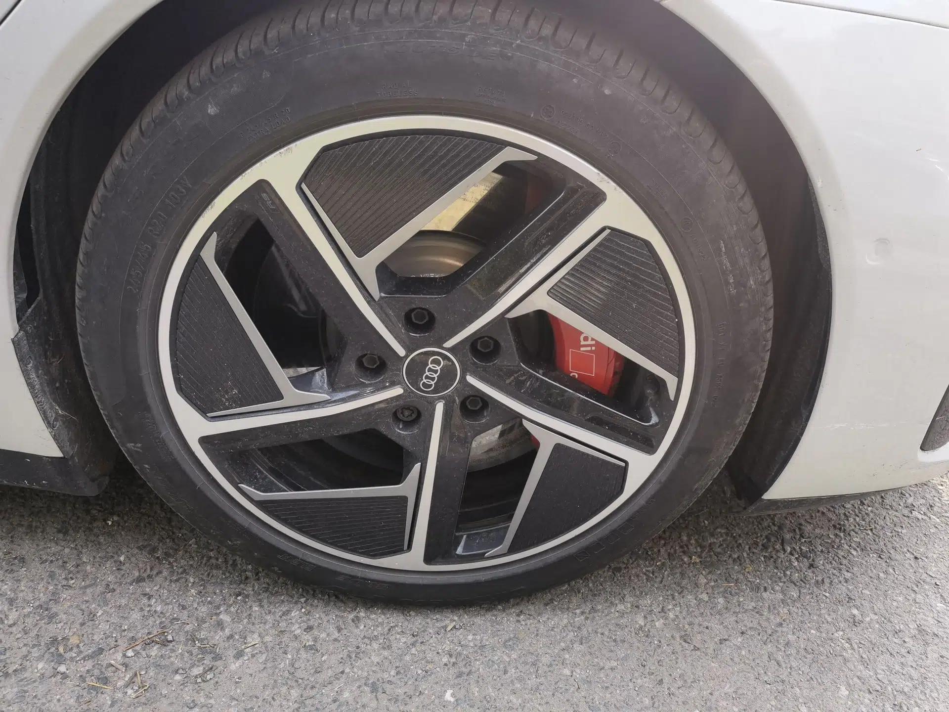 Audi RS e-tron GT 2023 Basic Model — миниатюра 8