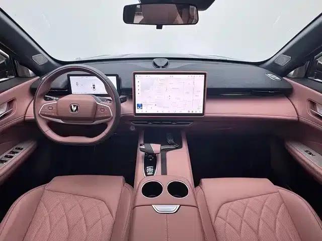 Changan UNI-Z New Energy 2024 Blue Whale Smart Electric iDD 125km Excellent Edition — миниатюра 9