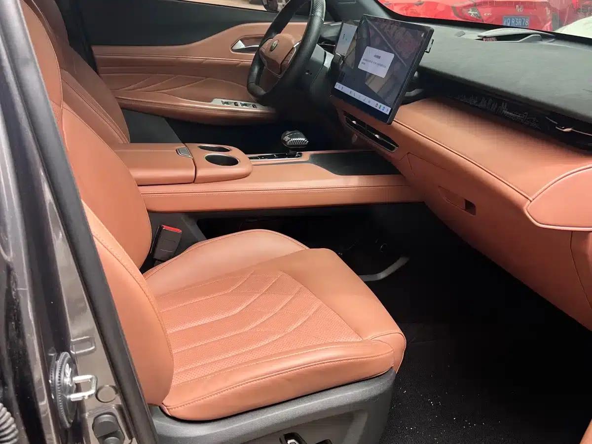 Changan UNI-Z New Energy 2024 Blue Whale Smart Electric iDD 125km Excellent Edition — миниатюра 8