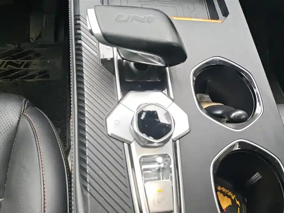 Changan UNI-K Smart Electric iDD 2022 Blue Whale iDD 130km 1.5T Premium Edition — миниатюра 16