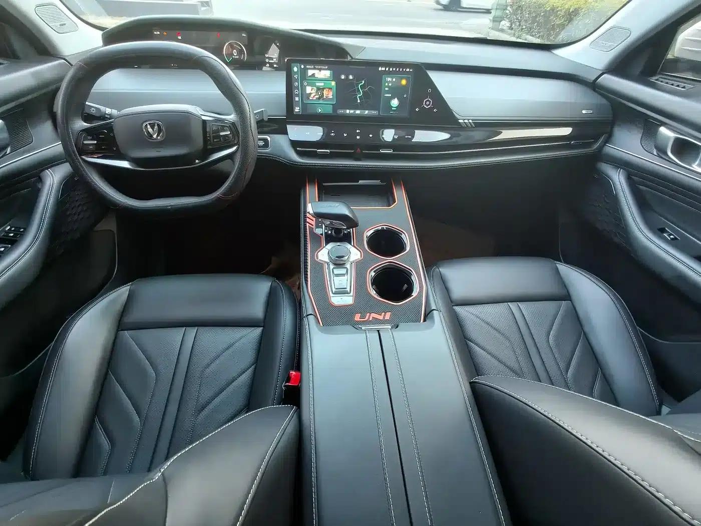 Changan UNI-K Smart Electric iDD 2023 Model, Smart Electric iDD 1.5T, 135km/h Smart Fun Edition — миниатюра 4