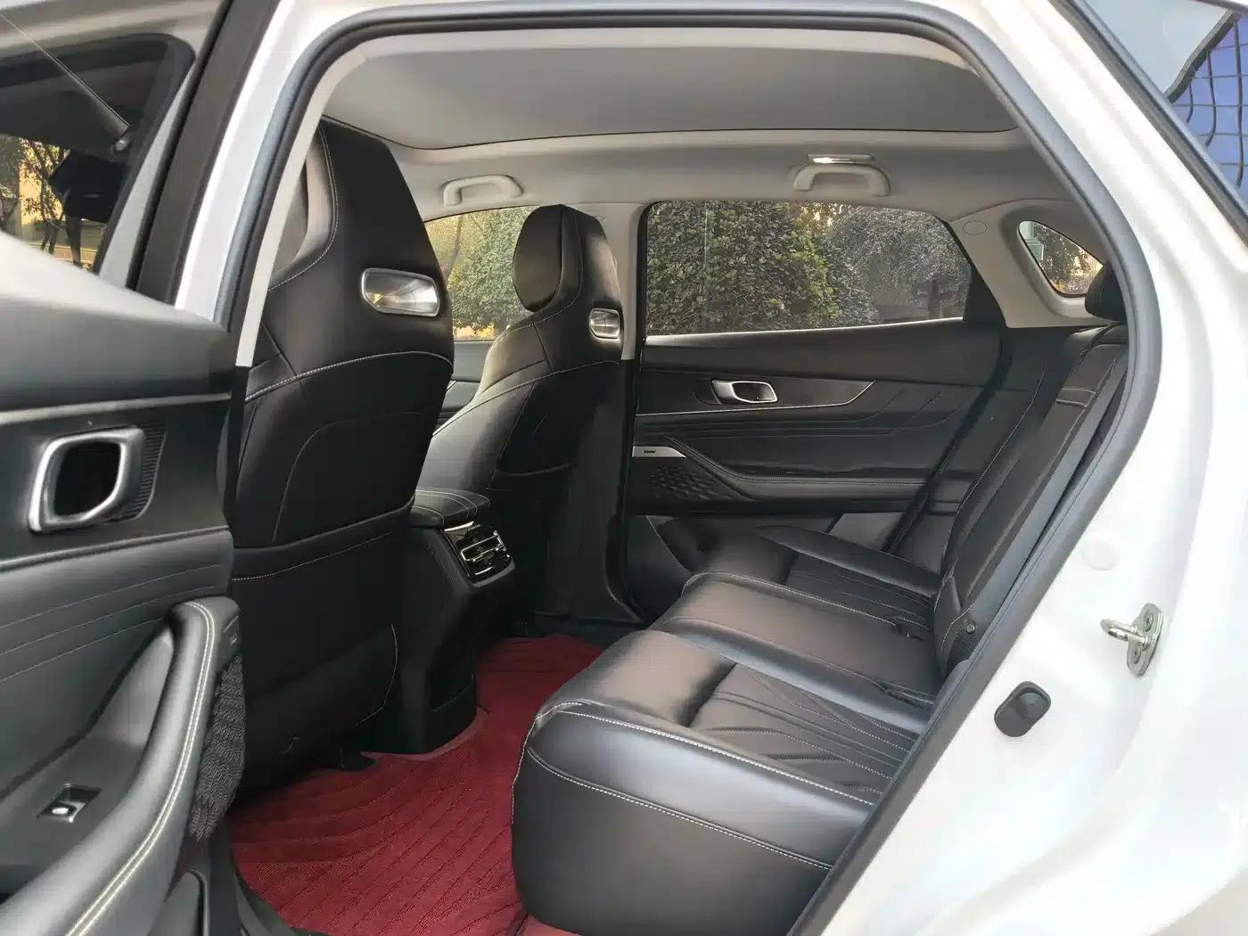 Changan UNI-K Smart Electric iDD 2023 Model, Smart Electric iDD 1.5T, 135km/h Smart Fun Edition — миниатюра 6