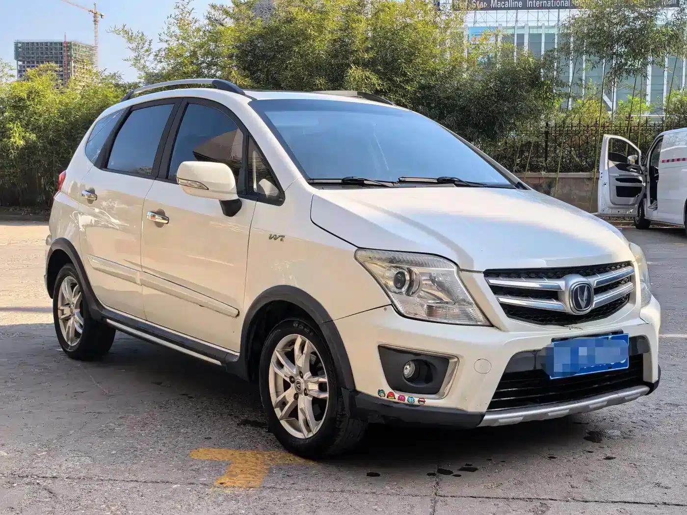 Changan CX20 2014 1.4L IMT Sunroof Navigation Edition (National IV Emission Standard) — миниатюра 3