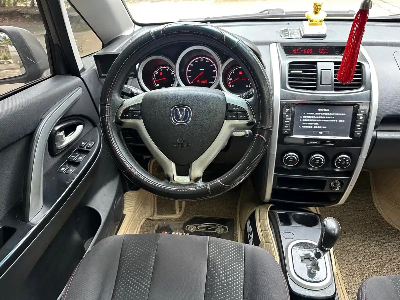 Changan CX20 2014 1.4L IMT Sunroof Navigation Edition (National IV Emission Standard) — миниатюра 5