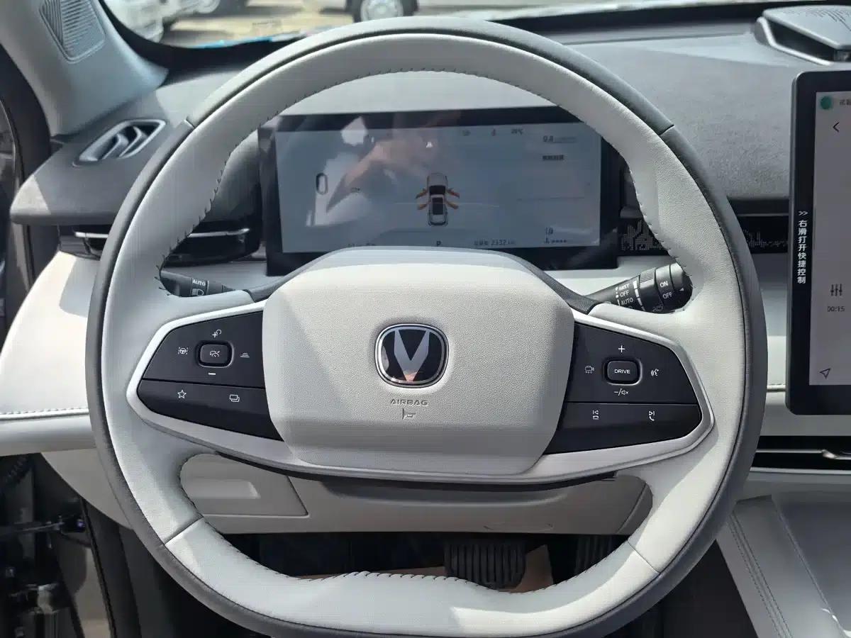 Changan UNI-Z 2025 1.5T Premium Edition — миниатюра 13