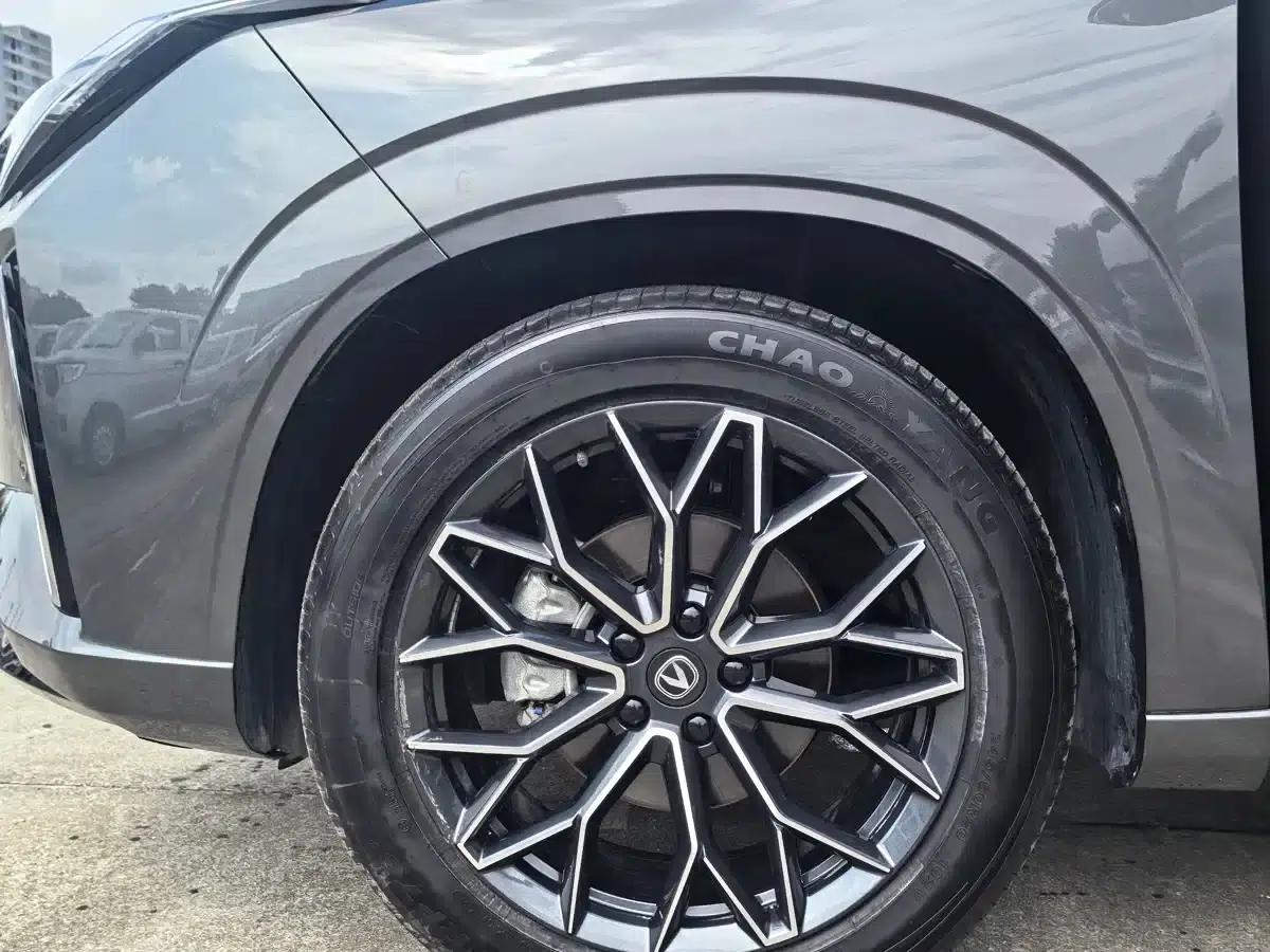 Changan UNI-Z 2025 1.5T Premium Edition — миниатюра 18