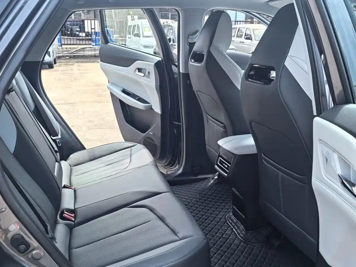 Changan UNI-Z 2025 1.5T Premium Edition — миниатюра 9