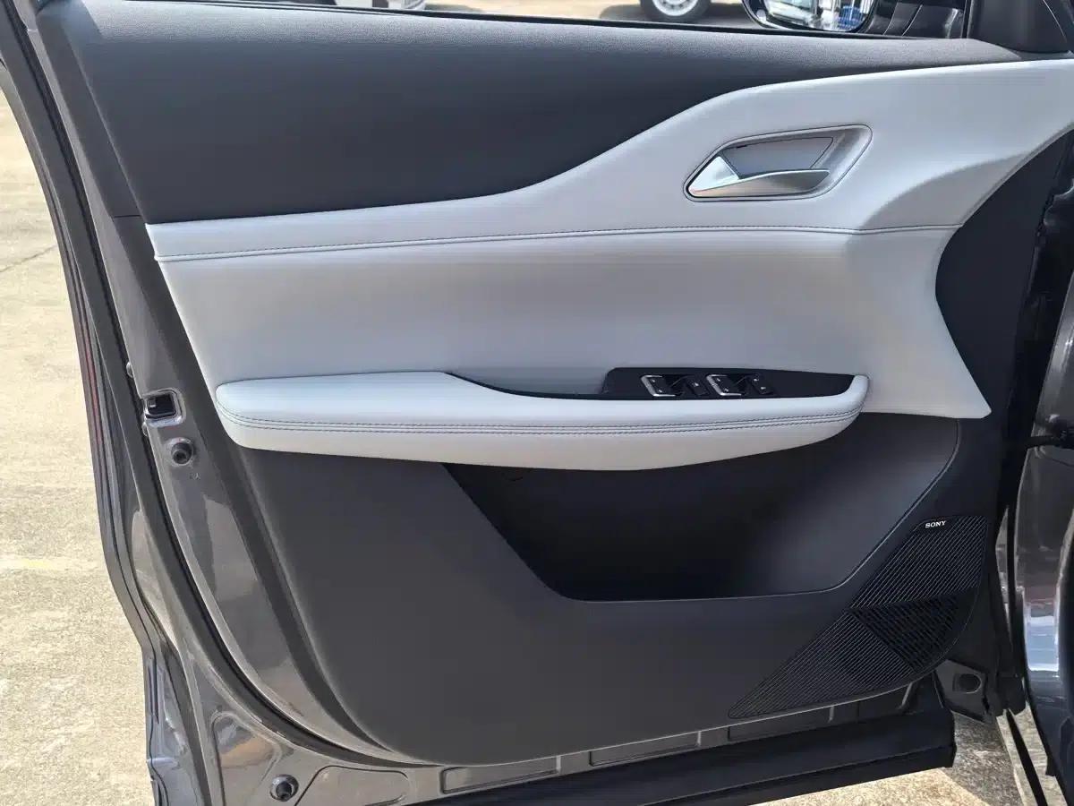 Changan UNI-Z 2025 1.5T Premium Edition — миниатюра 10