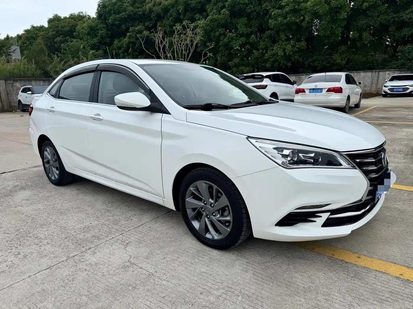 Changan Eado DT 2018 1.6L Manual Smart Edition — миниатюра 3
