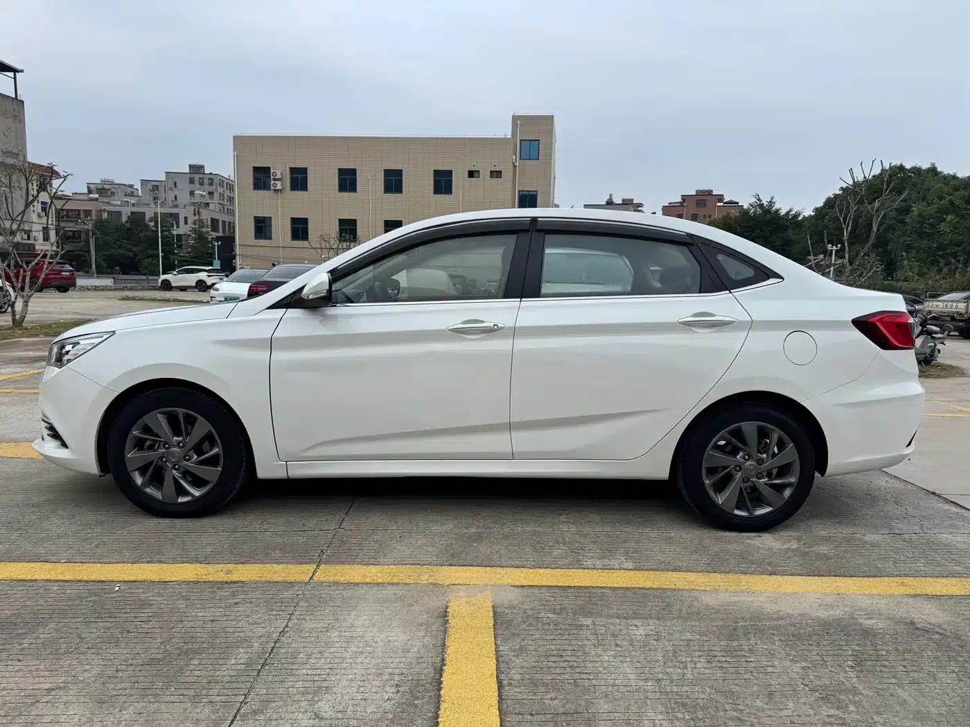 Changan Eado DT 2018 1.6L Manual Smart Edition — миниатюра 7