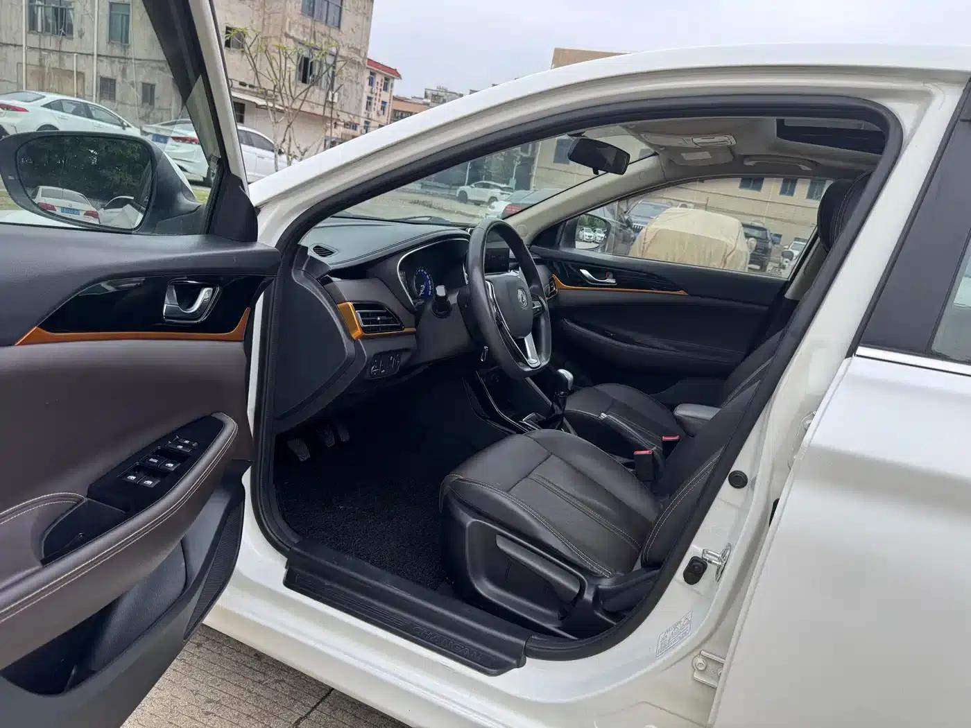 Changan Eado DT 2018 1.6L Manual Smart Edition — миниатюра 8